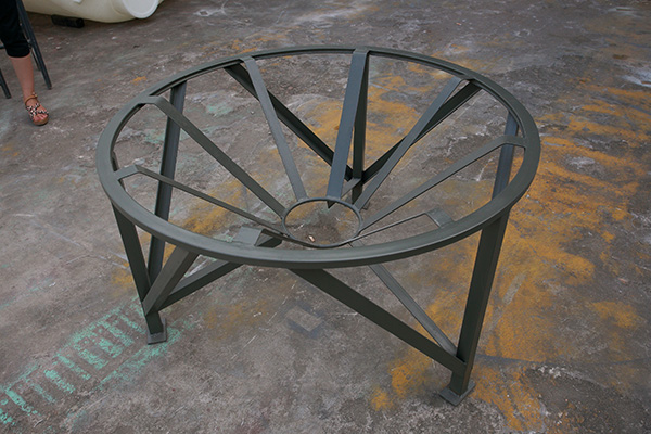 角铁光架未铺板